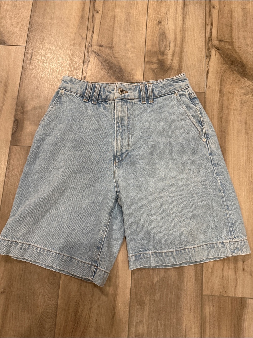 NEW FRAME The Trouser Shorts. Denim Bermuda Shorts. 100% Cotton. Size 27 - Picture 5 of 11